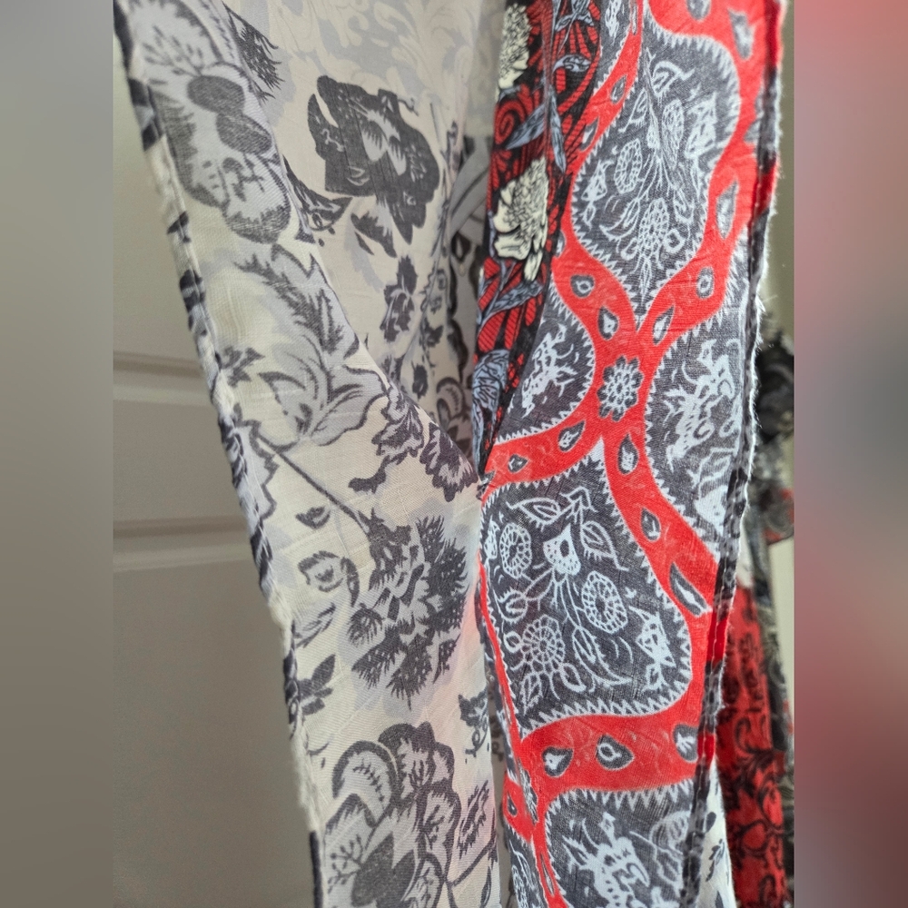 Black and Red Boho Womens Lightweight Kimono - Picture 12 of 12